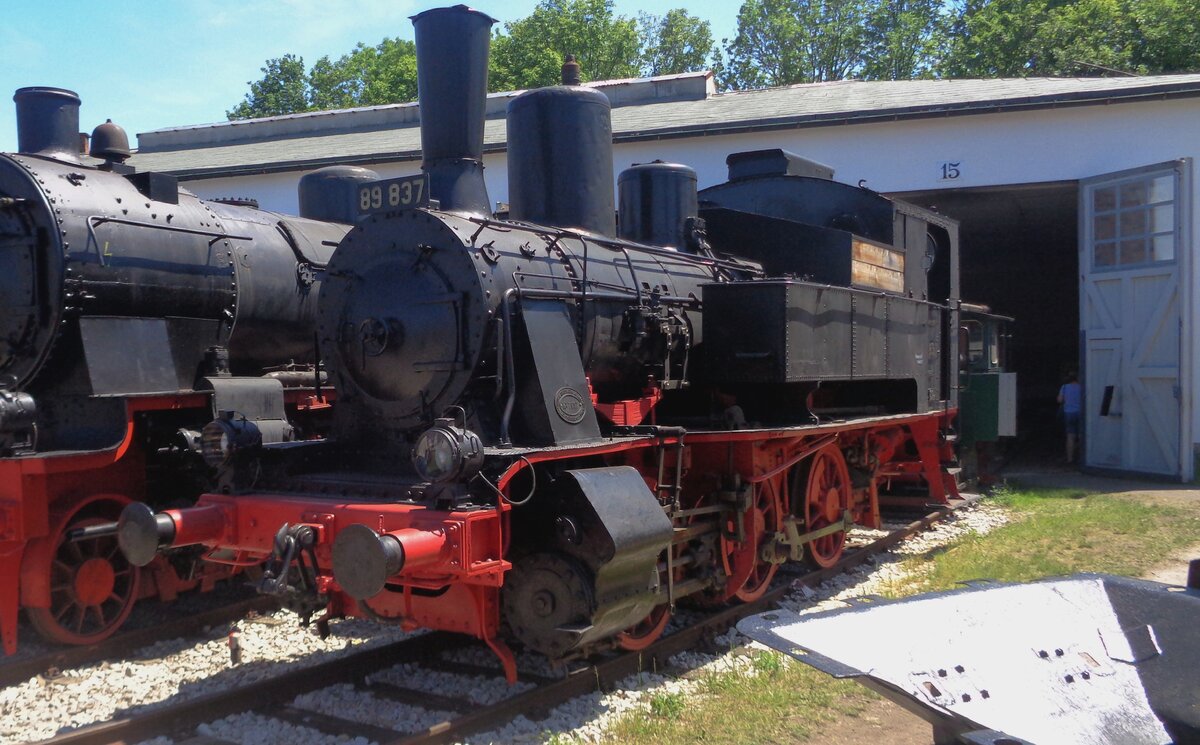 On 2 June 2019 BEM's own 89 837 stands at the loco shed in Nördlingen.