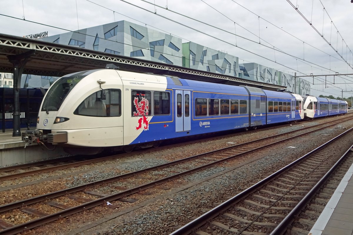 On 20 January 2018 Arriva Limburg 276 enters Nijmegen.