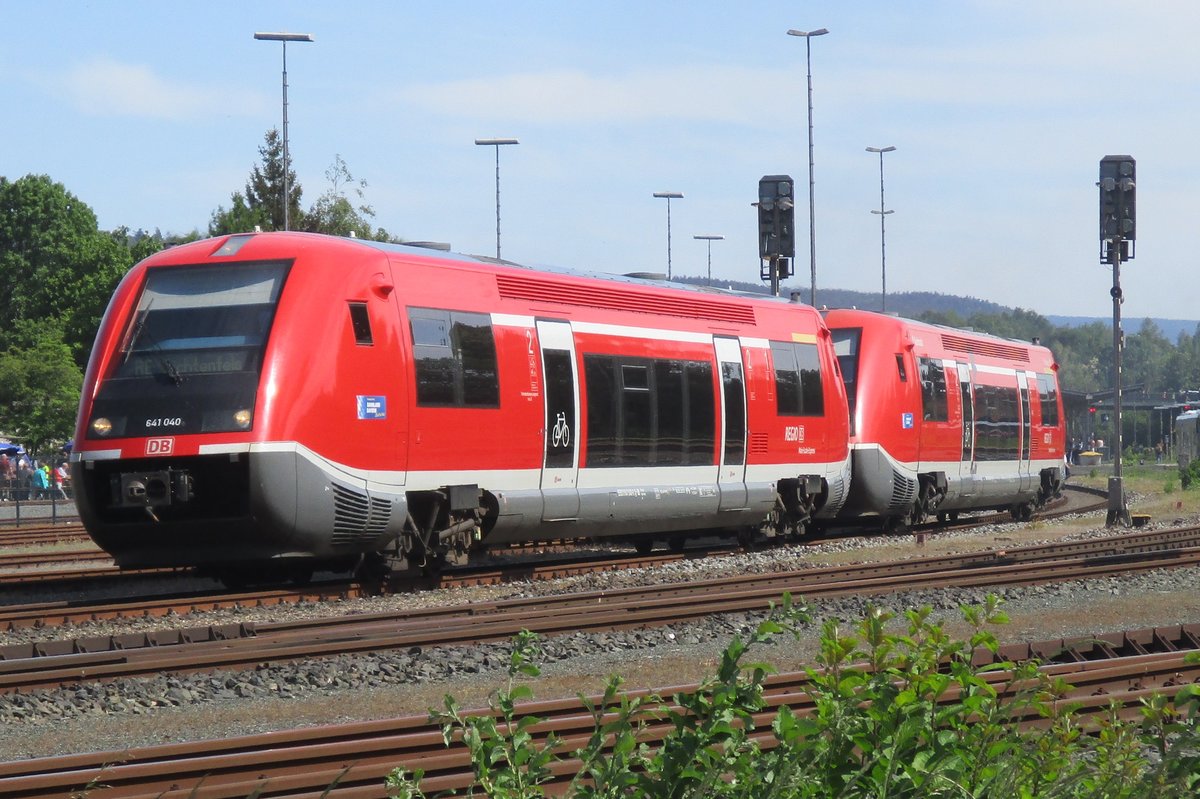 On 20 May 2018 DB 641 040 quits Neuenmarkt-Wirsberg.