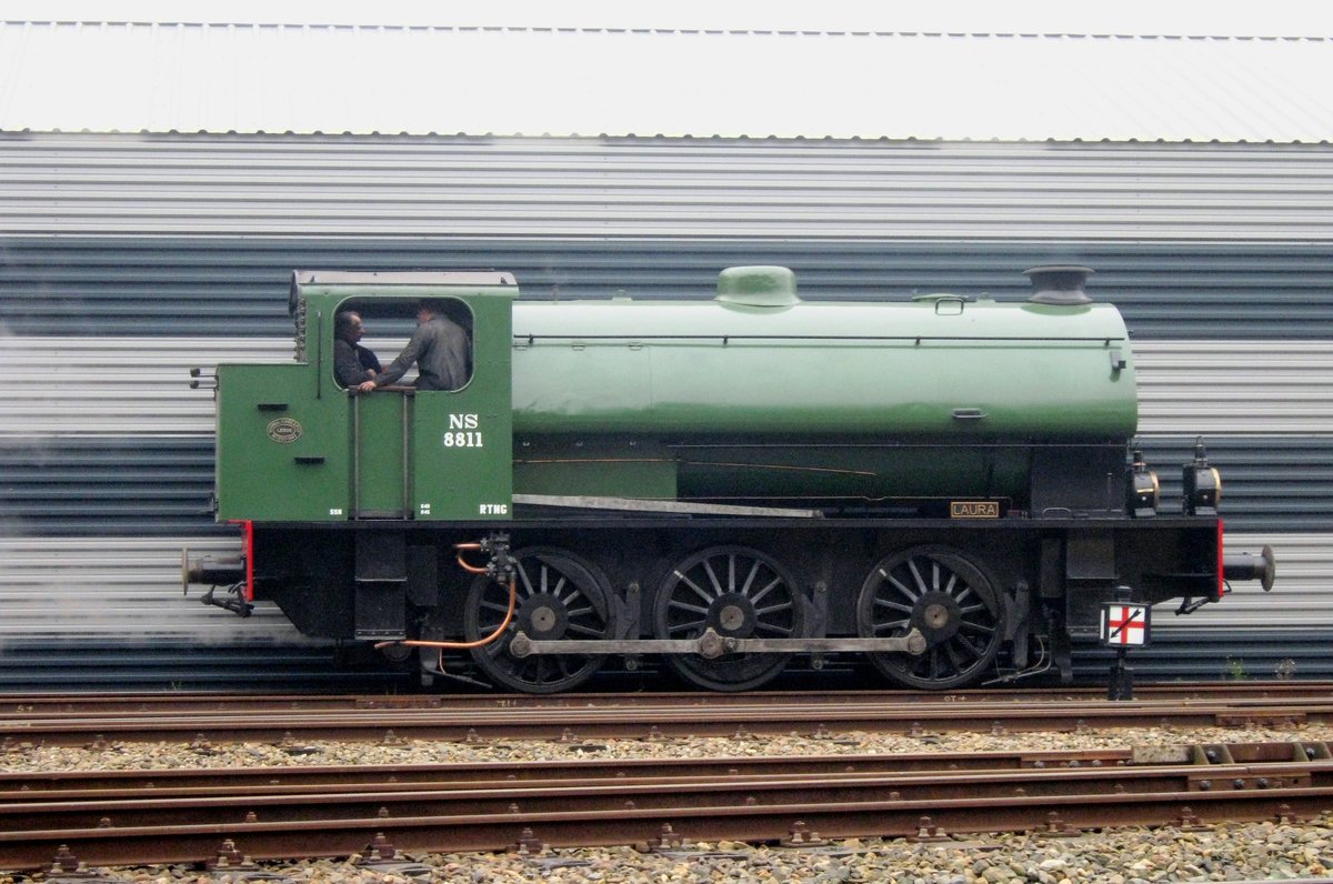 On 21 October 2012, ex-NS (and former BR War department) 8811 returned to active service with the Rotterdam based preservation society SSN and the loco is seen here with cab rides at Rotterdam SSN.