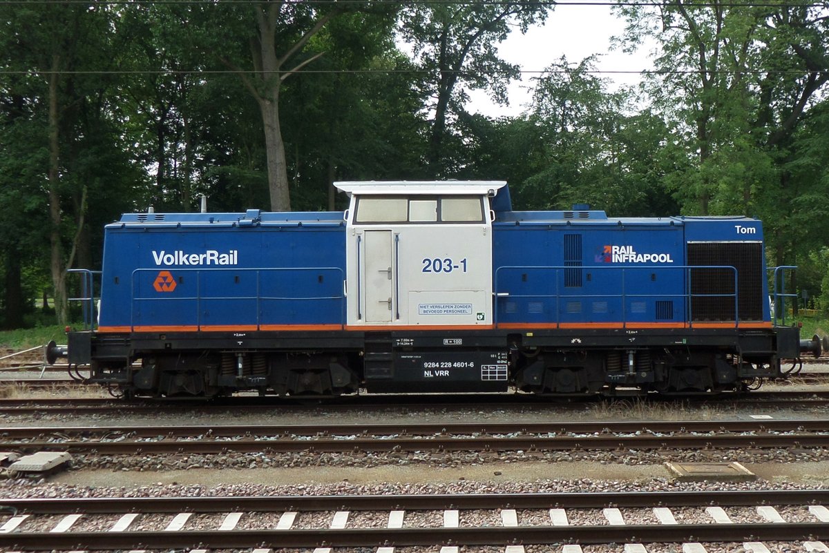 On 22 July 2016 Volker Rail 203-1 stands at Dordrecht. 