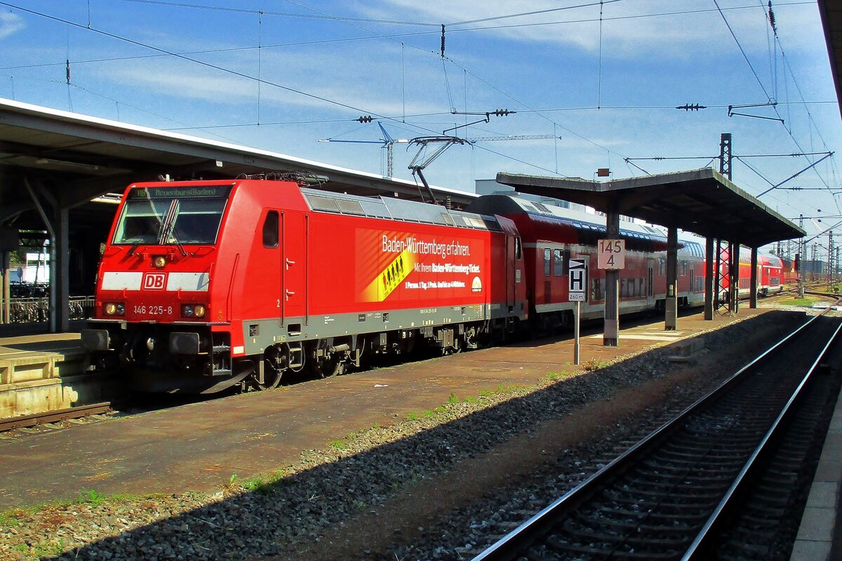 On 22 May 2018 DB Regio 146 225 invites the onlooker to   Enjoy Baden-Württemnberg  in Offenburg.