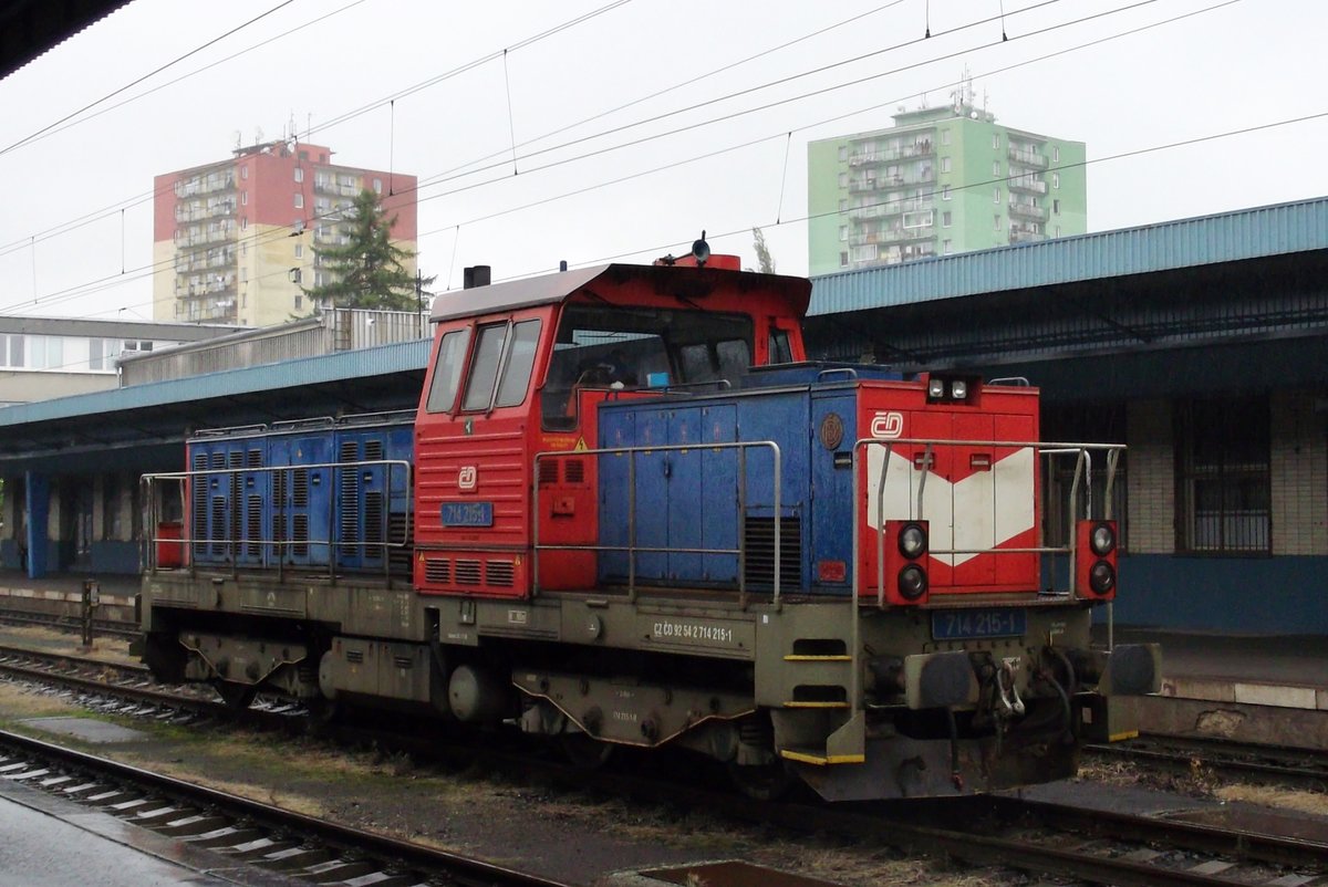 On 22 September 2014, CD 714 215 idles at Cheb.