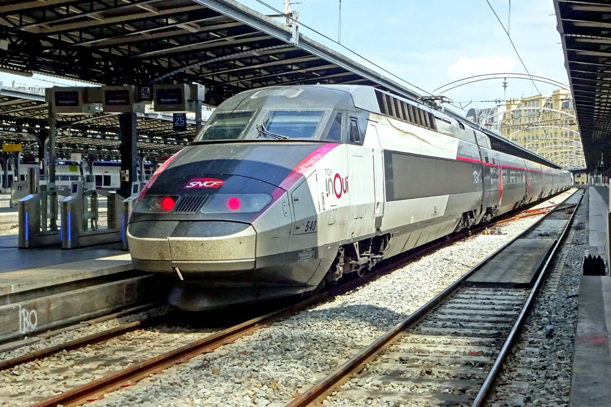On 24 May 2019, TGV 540 leaves Paris Est for Metz and Luxembourg.