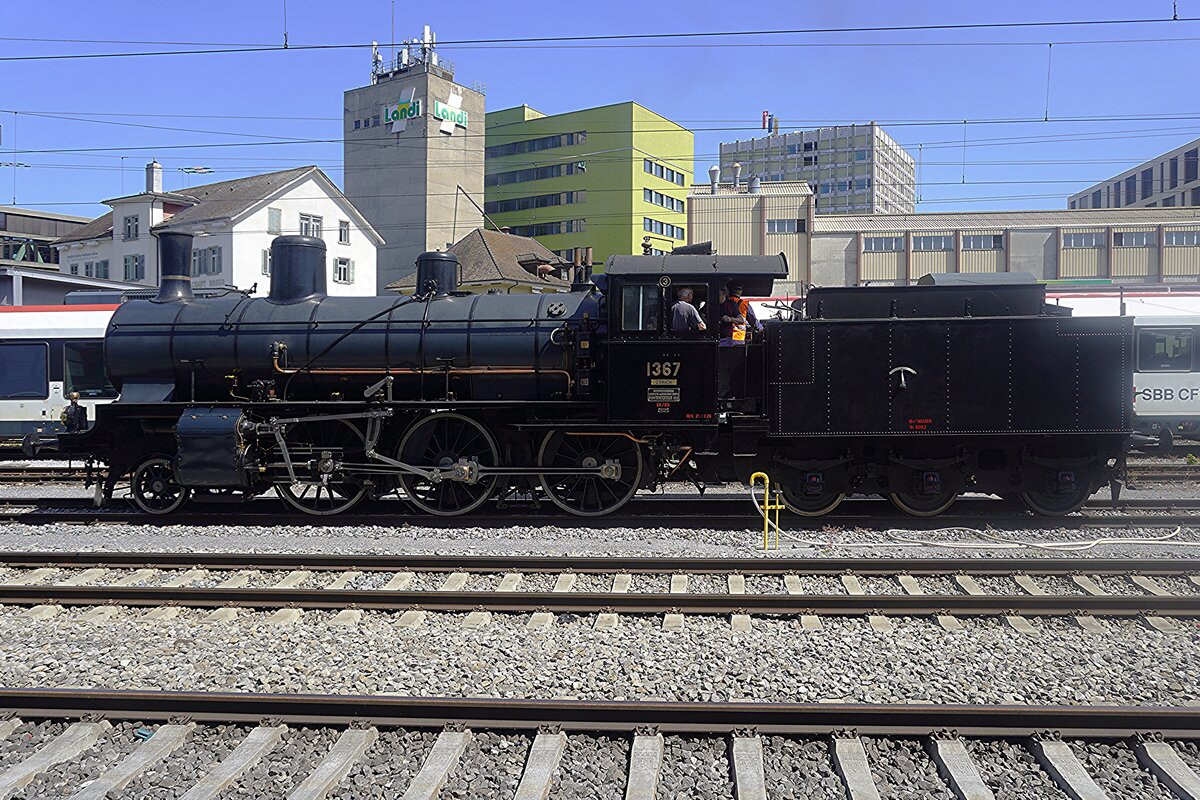 On 24 May 2026 SBB Historic 1367 stands at Brugg AG during the Pentecost Open Weekend at the nearby depot, that is used by both the Verein Mikado 1244 and the local division of SBB Historic. 
