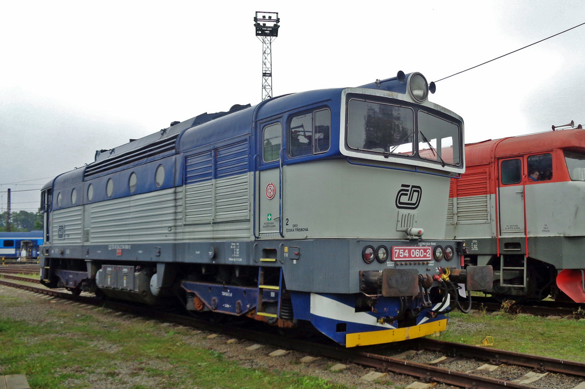 On 24 September 2017 CED 754 060 stands in the works at Ceska Trebova.