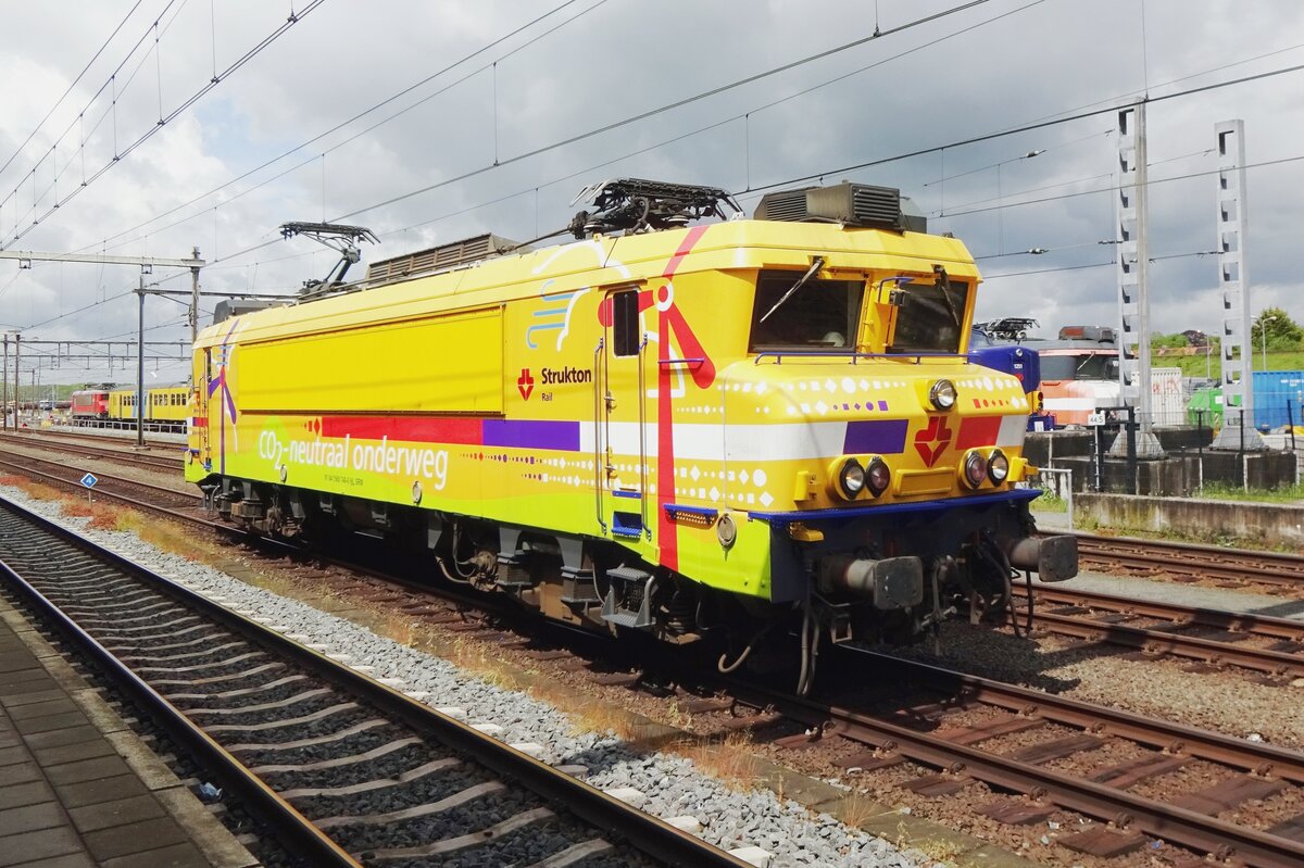 On 25 May 2021 Strukton 1740 made one of her first test rides for Strukton after having been bought from NS Reizigers.