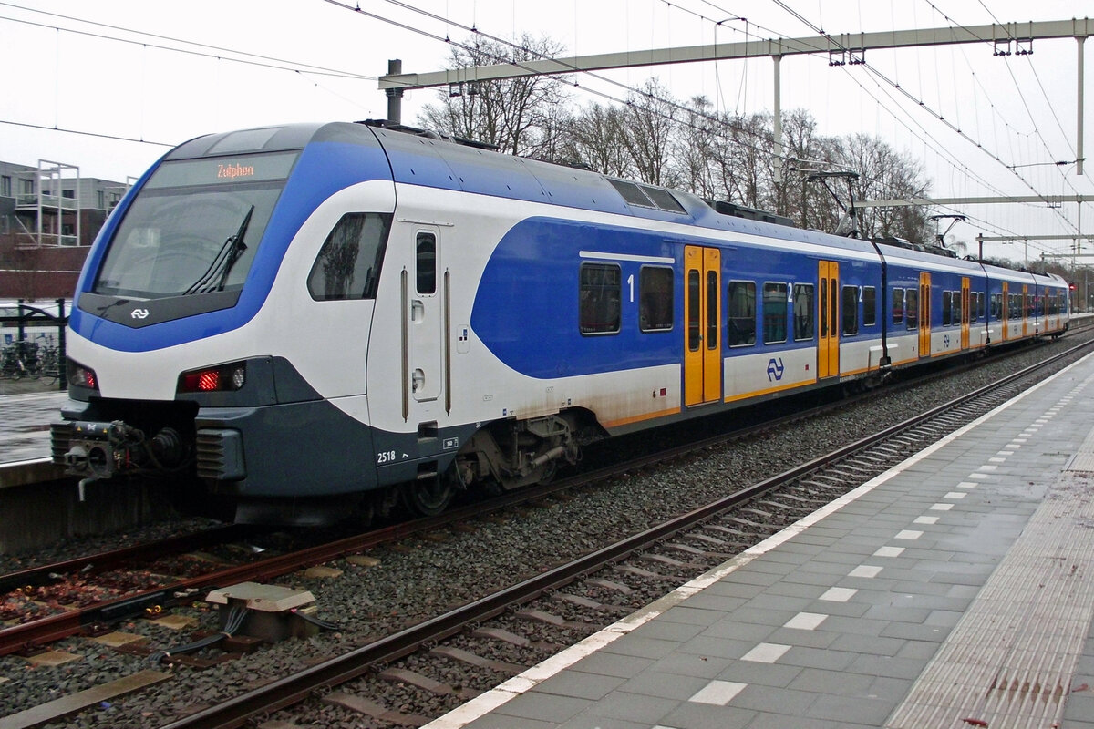 On 26 December 2019 NS 2518 stands in Wijchen forming a Sprinter to Zutphen via Nijmegen and Arnhem.