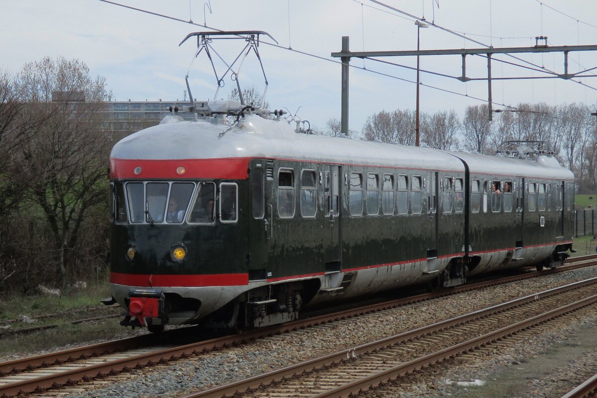 On 26 March 2017 NSM 273 is about to call at Hoek van Holland Haven on 26 March 2017.