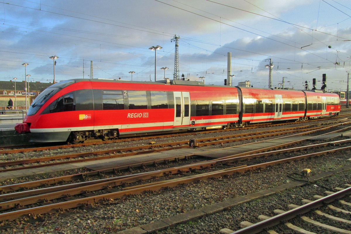 On 27 December 2016 DB 643 049 quits Münster (Westfalen) for Enschede.