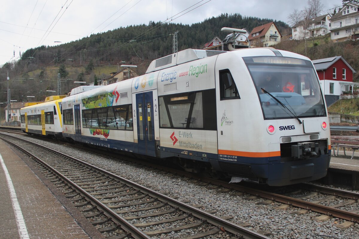 On 29 December 2023 SWEG VT515 stands in Hornberg.