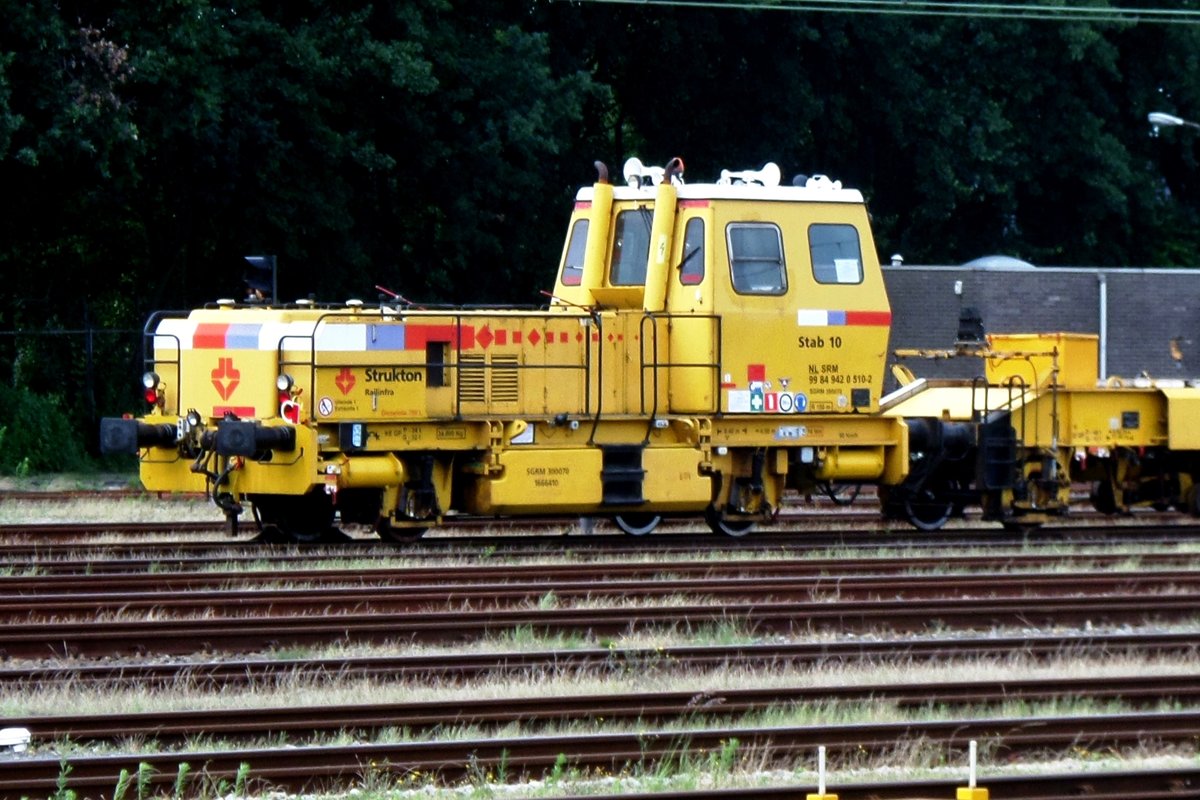 On 29 June 2016 Strukton Stab-10 stands at Roosendaal.