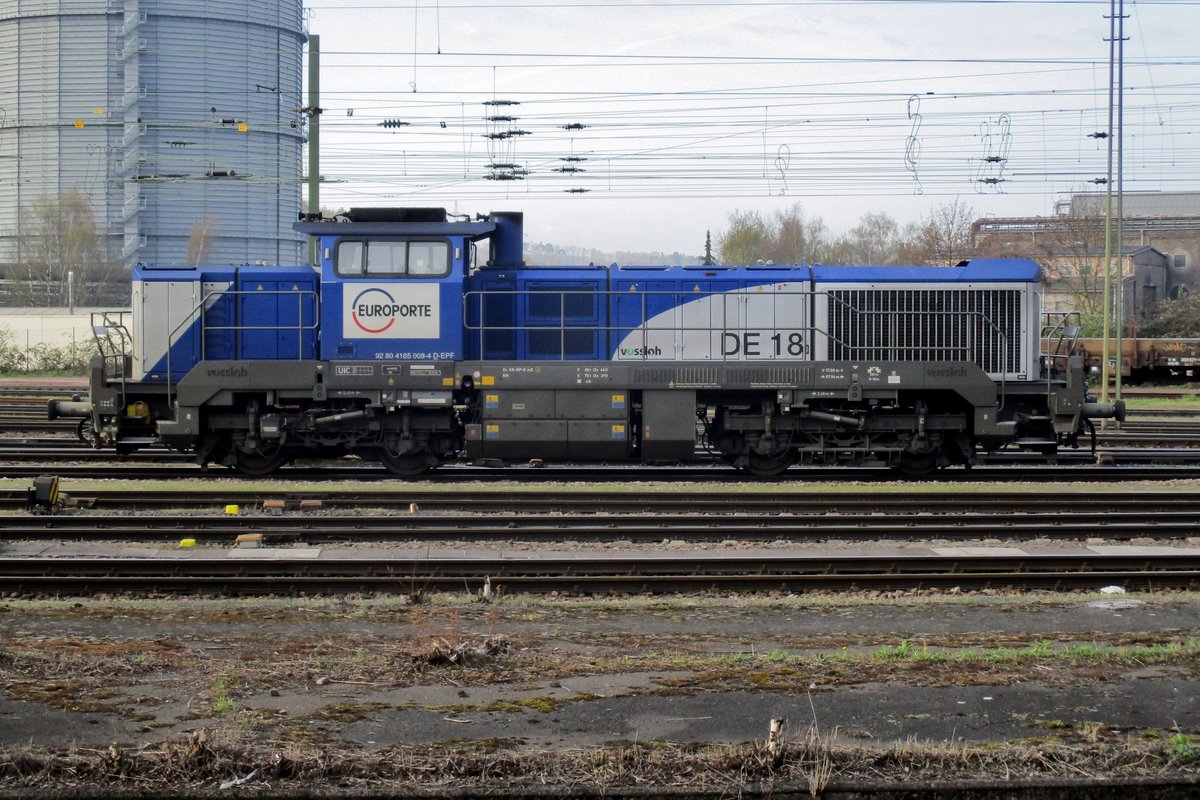 On 29 March 2017 EuroPorte 4185 008 pauses at Völklingen.