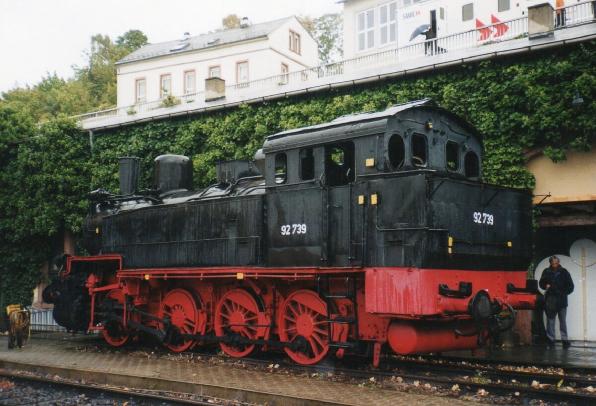 On 29 September 92 739 stands in the little railway museum depot at Neustadt (Weinstrasse). 