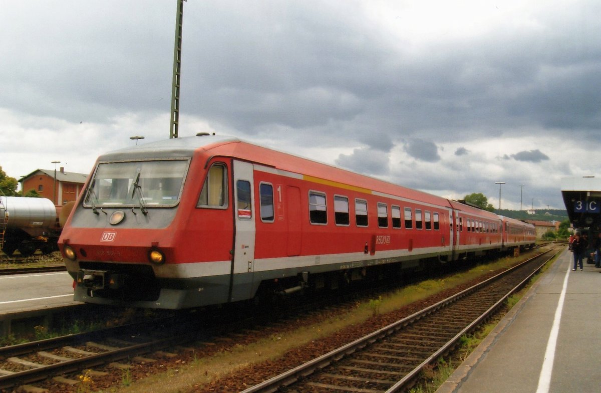 On 30 May 2009 DB 610 518 stands in Schwandorf.