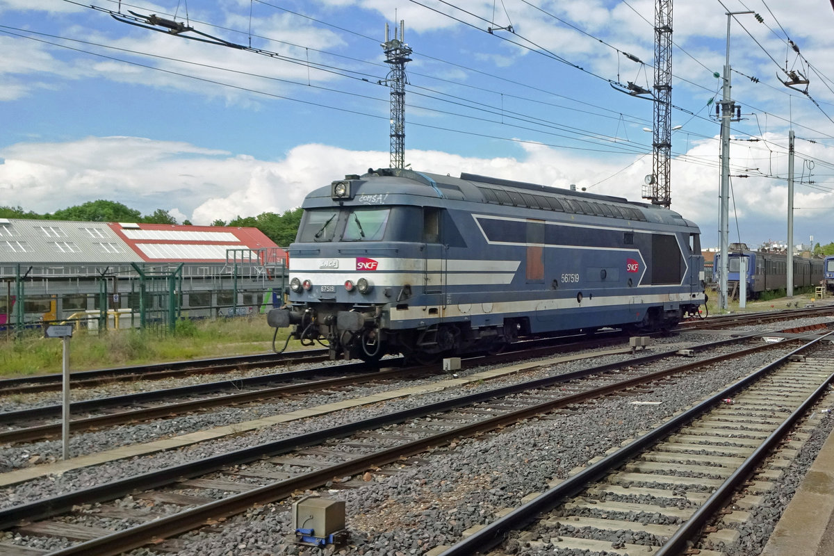 On 30 May 2019 SNCF 67519 runs light through Strasbourg Central.