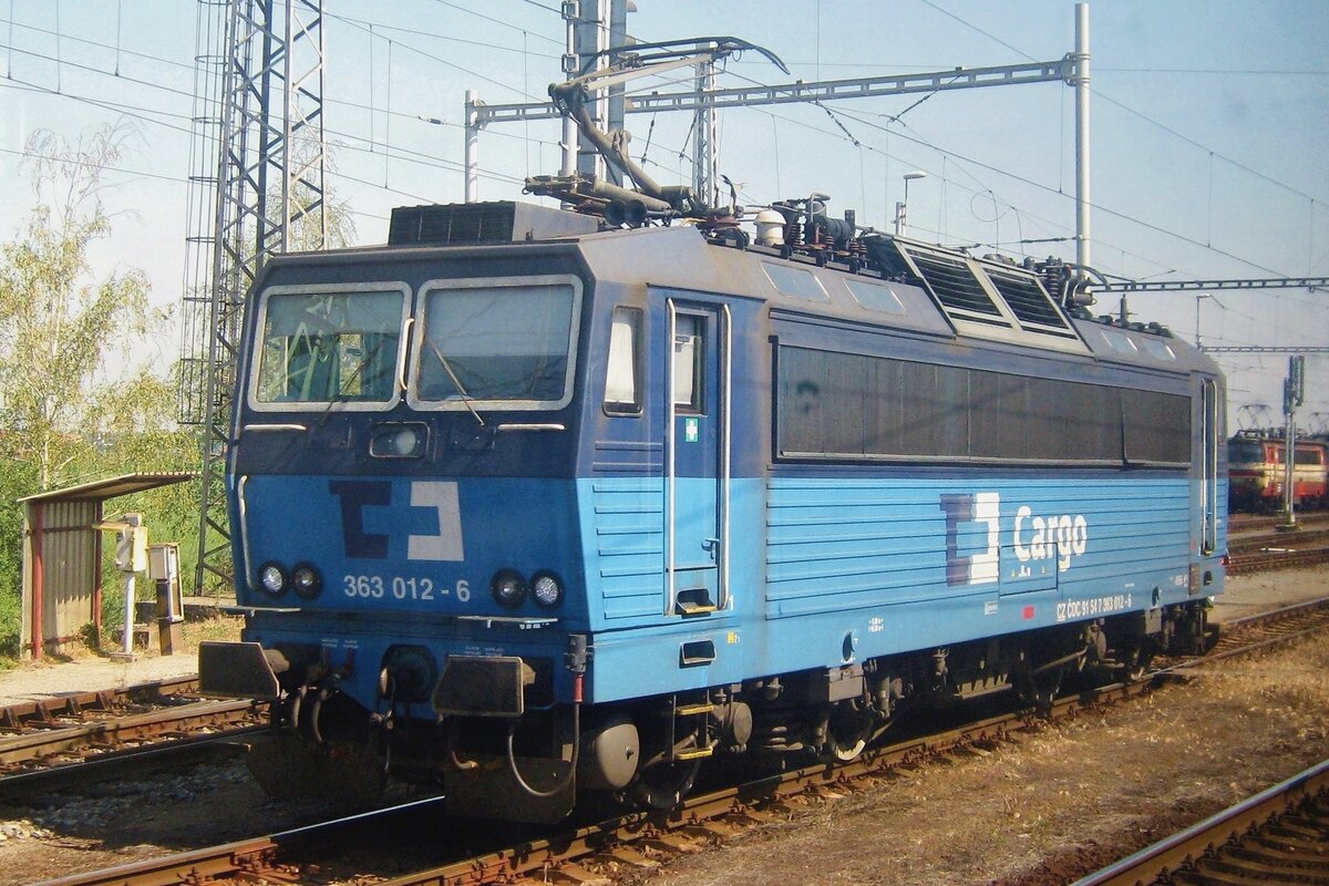 On 31 May 2012 CD Cargo 363 012 was photoed from 'my' train at Breclav freight yard.