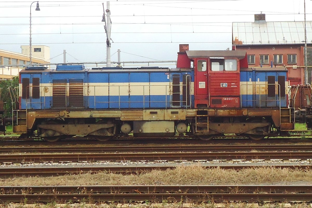 On 4 June 2013, CD 730 017 is sidelined at Breclav.