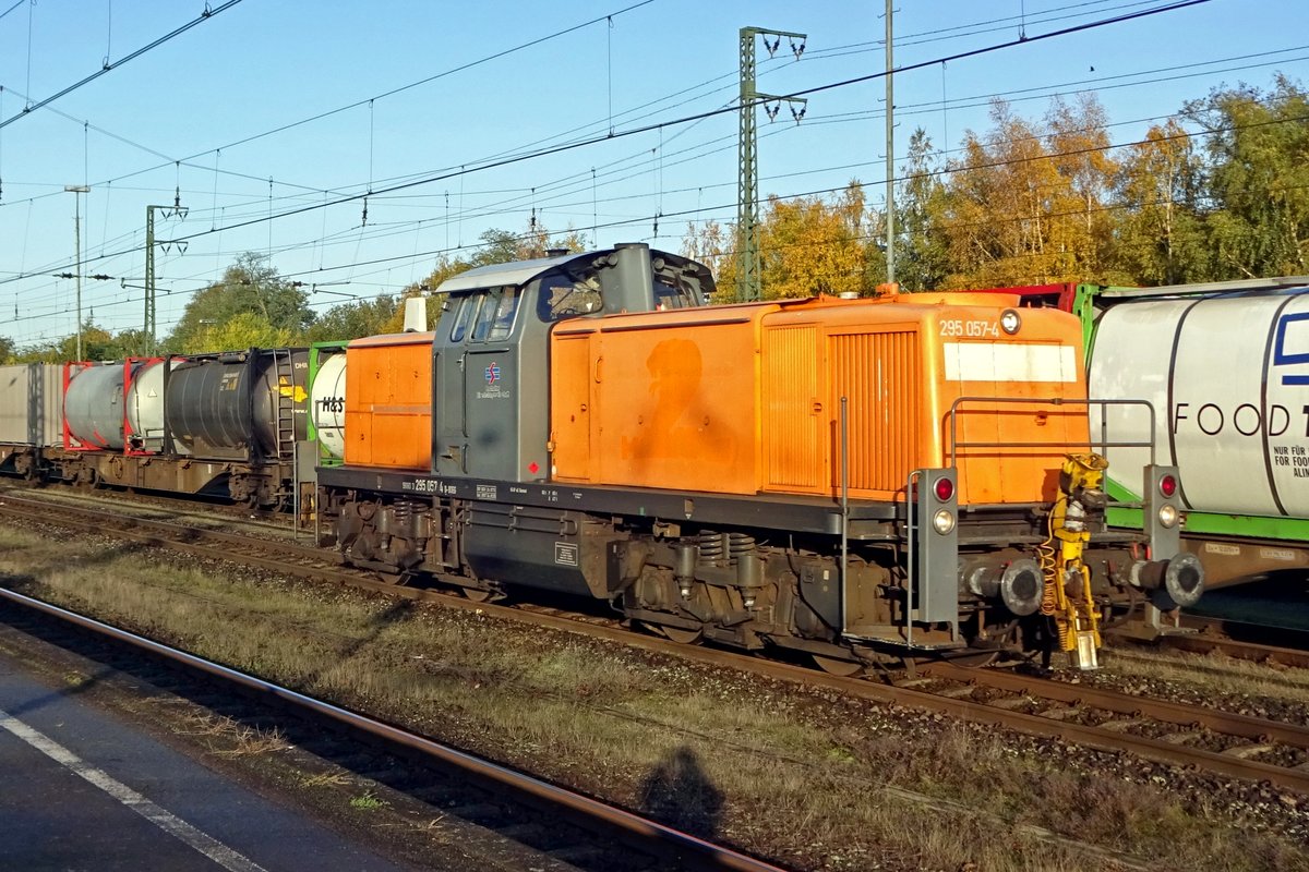On 8 November 2019 Bocholter Eisenbahn 295 057 shunts at Emmerich.