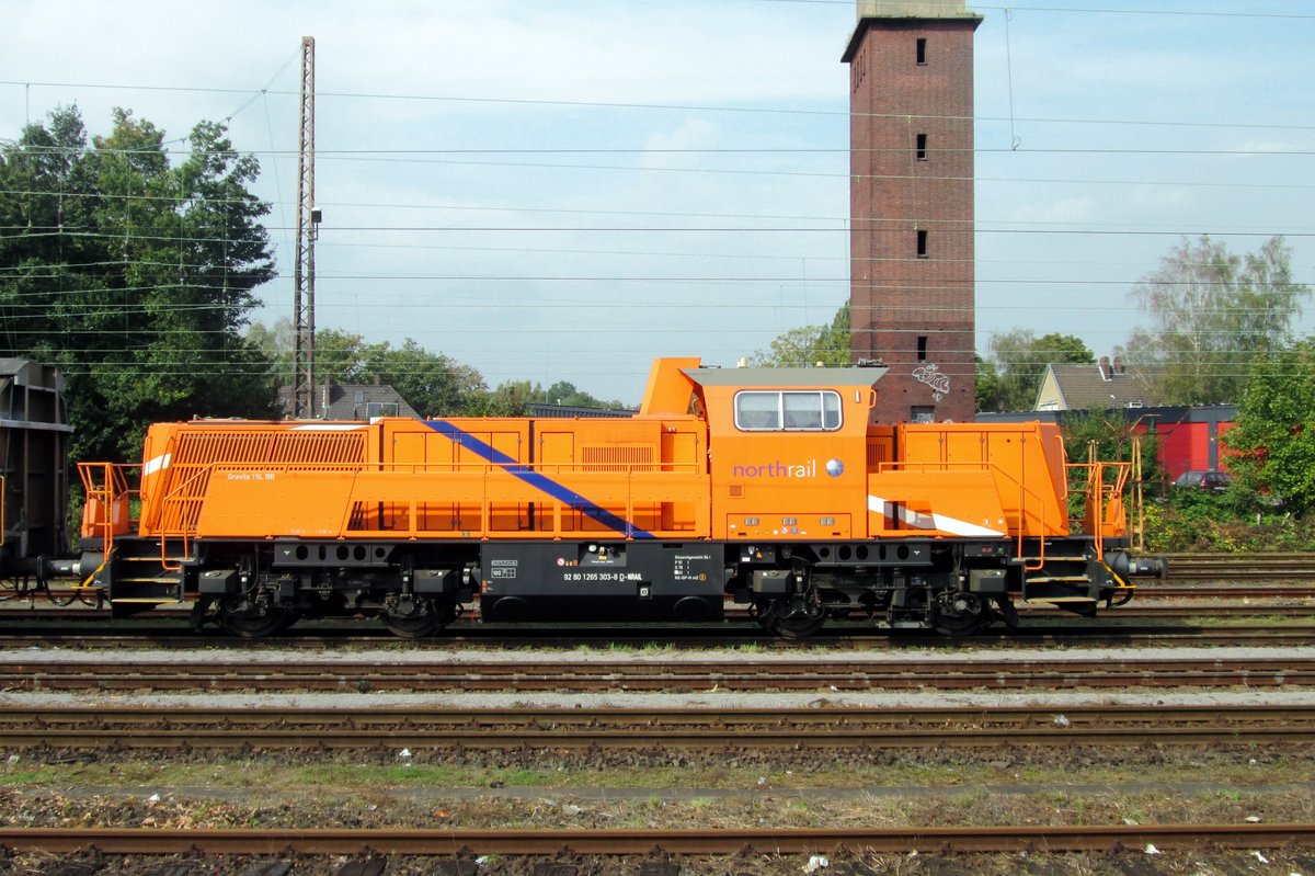 On 9 January 2014 NorthRail 1265 303 shunts at Gladbeck West.