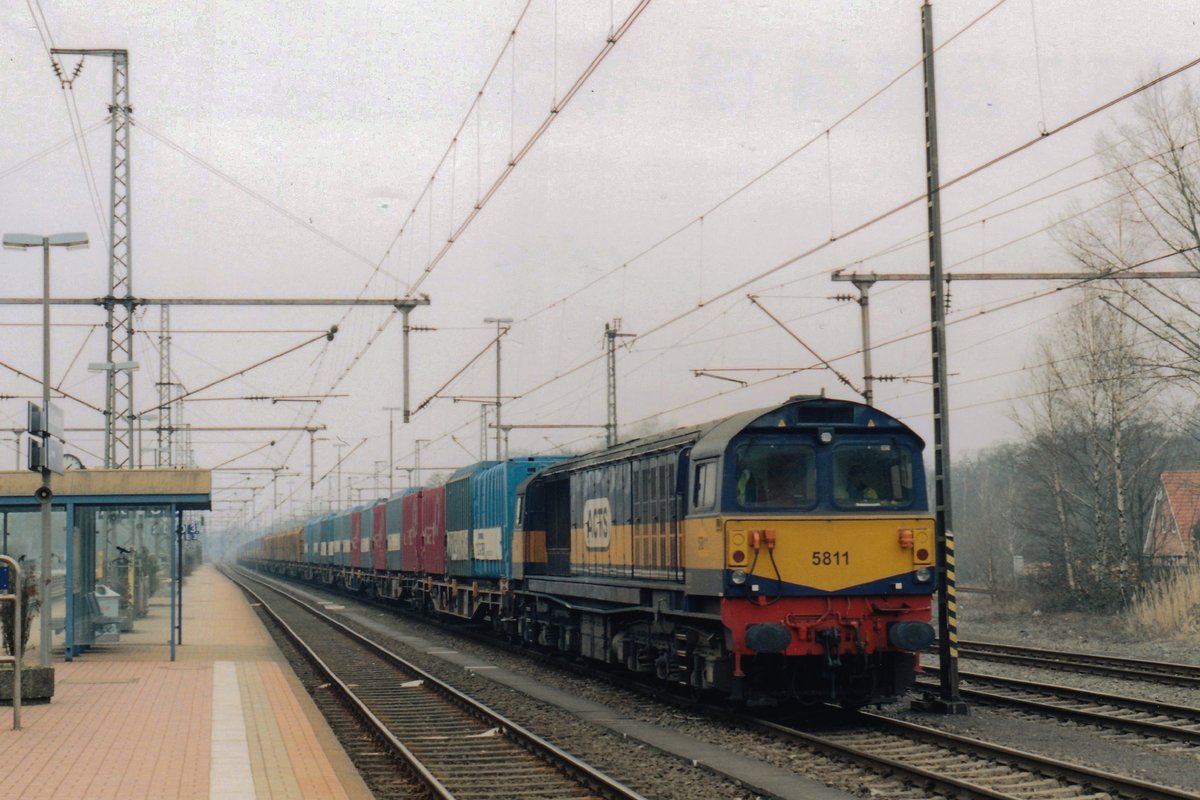 On a hazy 12 March 2004 ACTS 5811 enters Bad Bentheim.