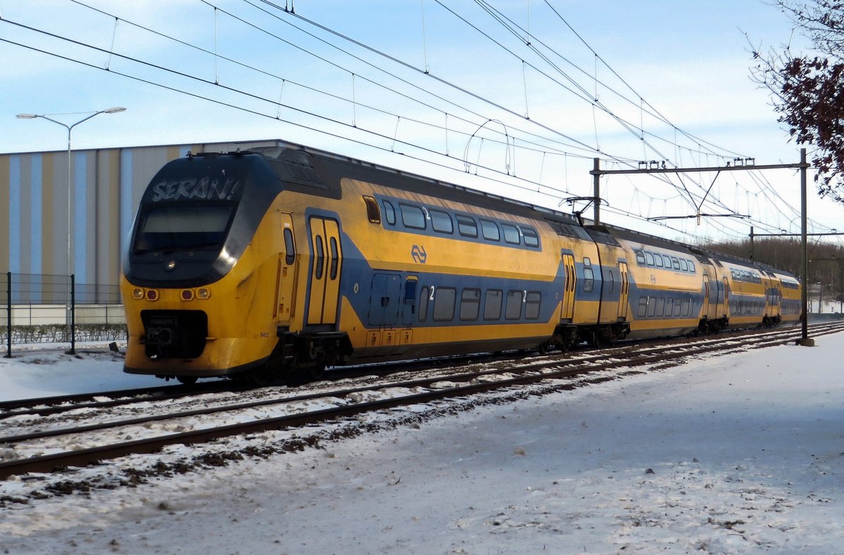 On a snowy 14 February 2021, NS 9412 passes through Alverna.