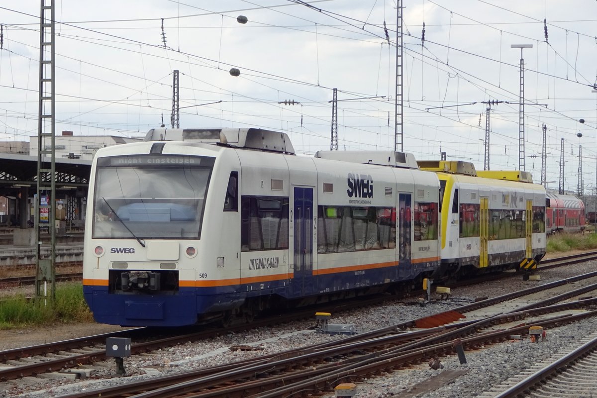 On the evening of 30 May 2019, SWEG 509 stands at Offenburg.