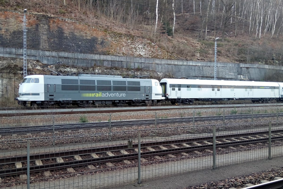 On the evening of 6 April 2018 RailAdventure 103 222 shows up at Bad Schandau. In het DB days, 103 222 was used extensively as a test-bed for speeds up to 250 km/h.