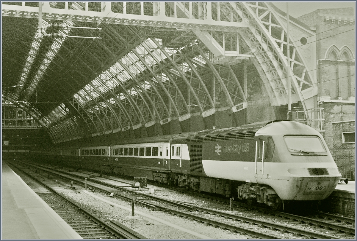 On the view the end of the HST 125 Class fast servies and this Link: https://rail-record.co.uk/lner-class-43-farewell-tour-announced/
two Pictures from the HST 125 Class 43 by the BR Britsh Railway on the good old day: 

The HST 125 Class 43 43083 is waiting his departur to Shefield at the St Pancras Station in London. 


19.06.1984