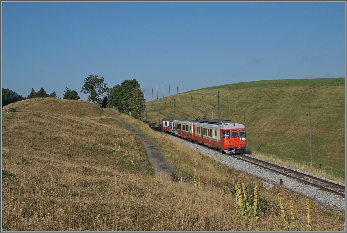 One of the last regular service runs of the TRAVYS RBDe 567 174 (94 85 7567 174-8)  Fleurier , seen here shortly after Charbonnières on its way to Le Brassus. 

July 21, 2022