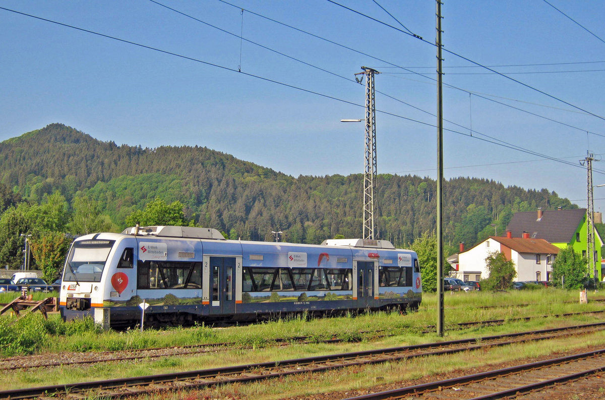 OSB 650 678 stands sidelined at Hausach on 22 September 2011.