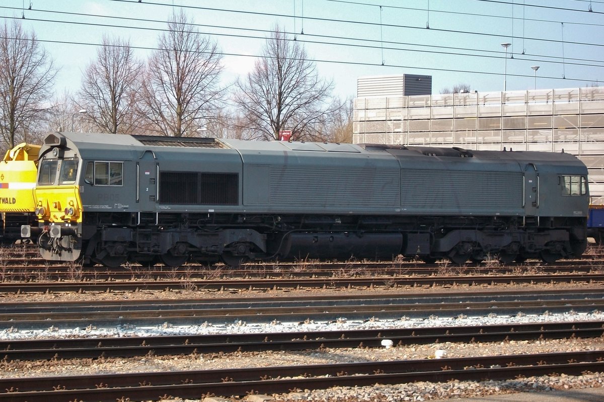 PB05 is parked at Sittard on 24 February 2013. The places where the old Rail4Chem stickers had been are still visible.