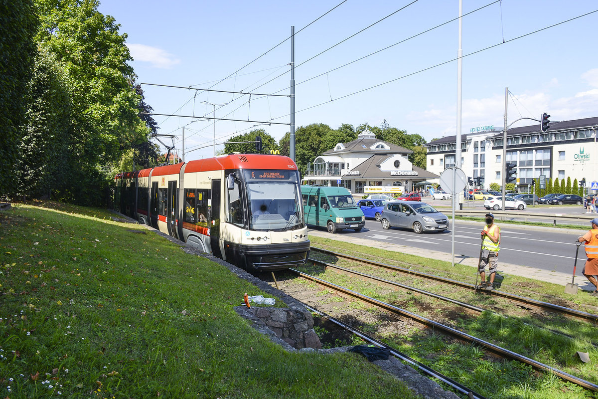 Pesa 120Na (1042)-  ZTM Gdańsk  on line 6 in the district of Oliwa in Gdánsk.
Date: August 14 2019.