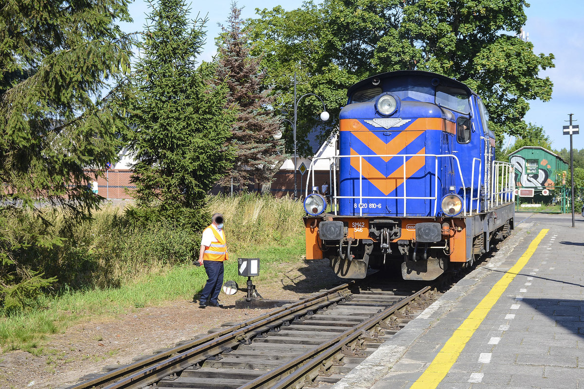 PKP SM 42-546 shunting at the end of the track in Łeba before heading back for Lębork on the mainline. Date: August 19 2020.