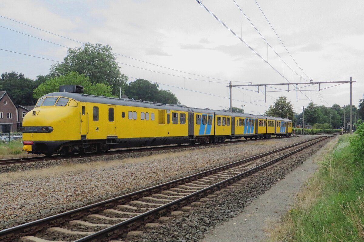 PLan U 151 speeds through Wijchen on 10 July 2021.