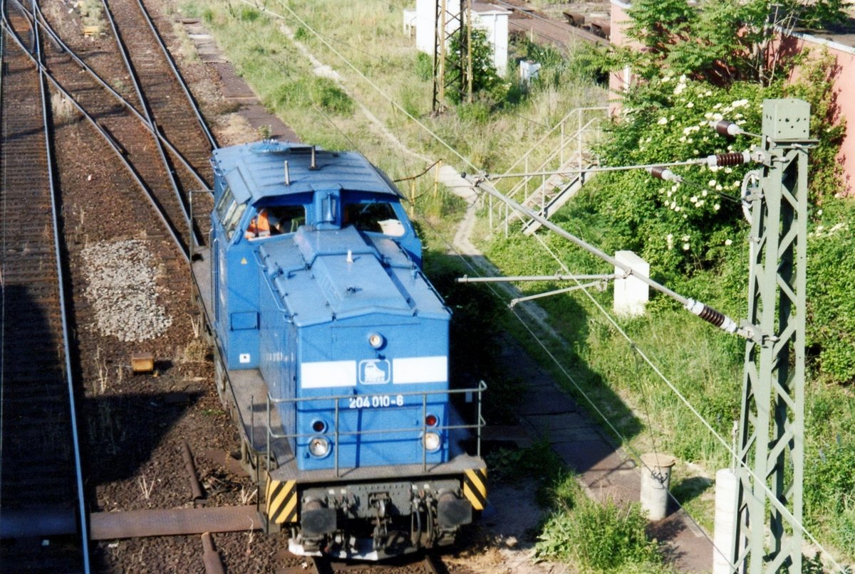 PRESS 204 010 shunts on 27 May 2008 at Halle (Saale) Gbf.