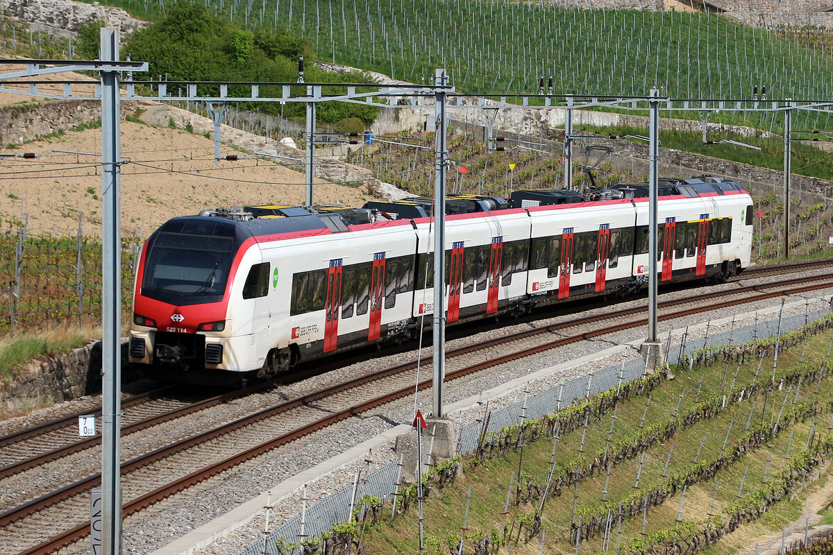 RABe 523 between Grandvaux and Bossiere. 08/05/2022