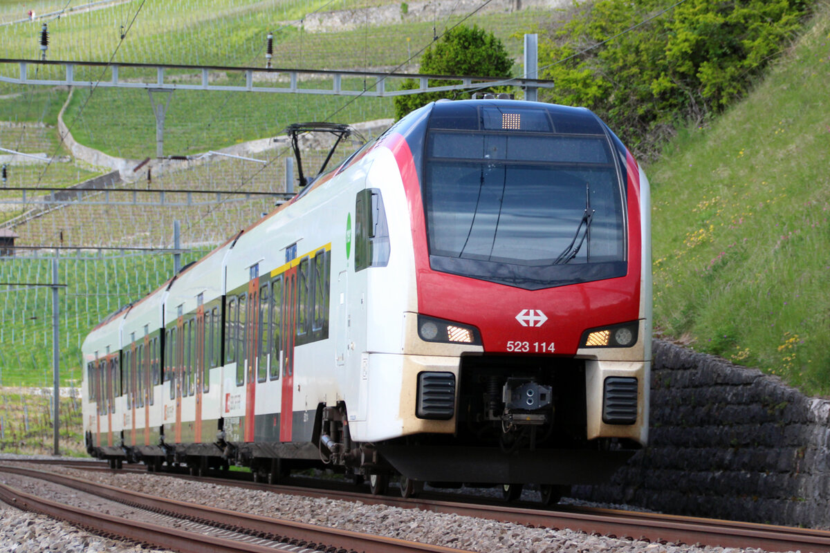 RABe 523 between Grandvaux and Bossiere. 08/05/2022