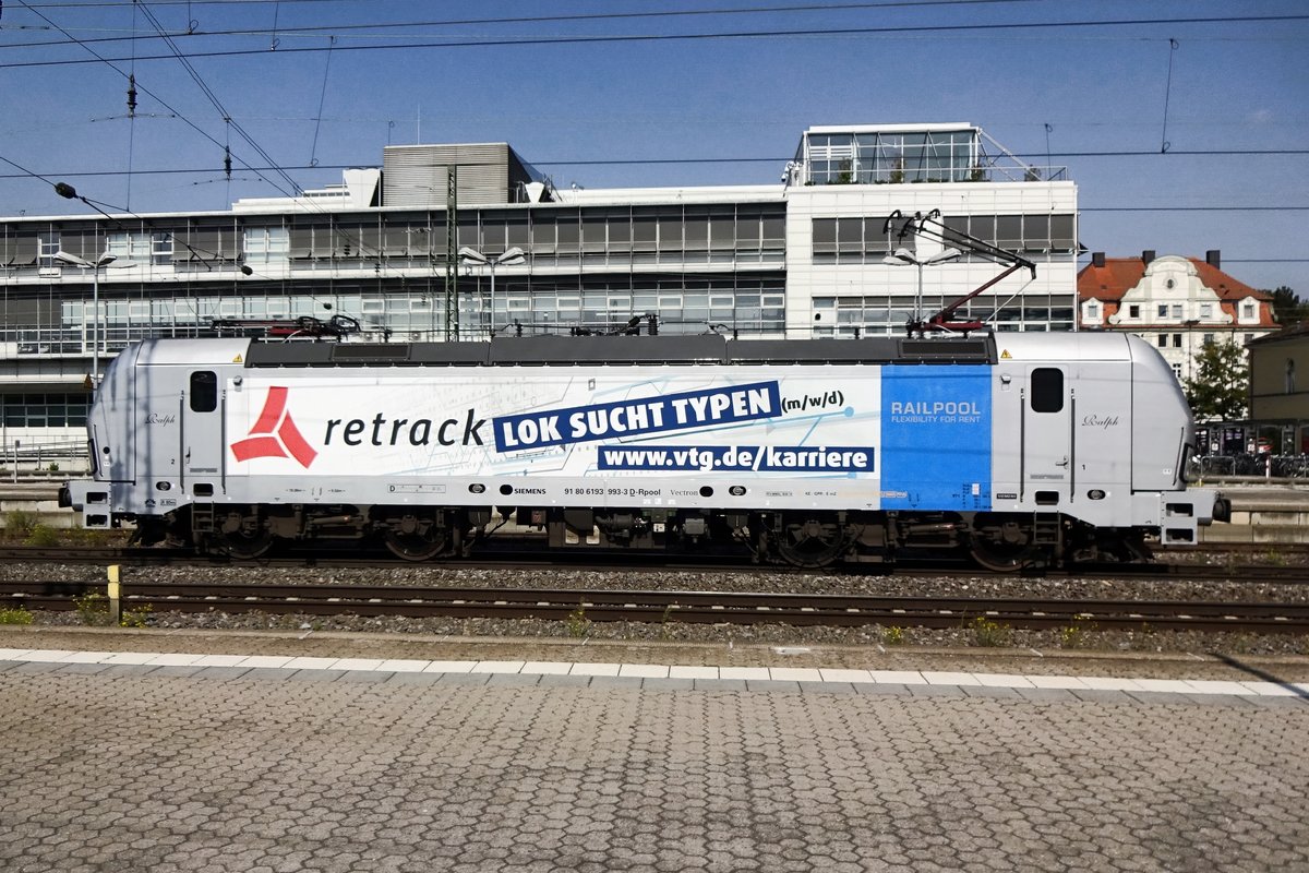 RALPH, a.k.a. Retrack 193 993, passes easily through Regensburg Hbf and escapes a massive technical break down that stopped all train movements betweem Nürnberg and Passau for more than an hour on 22 September 2020.