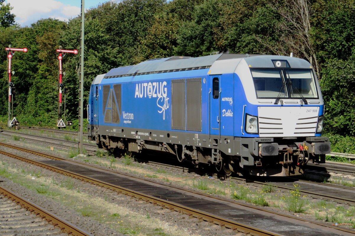 RDC Autozug 247 908 'DEBBIE' runs round in Niebüll on 20 September 2022.