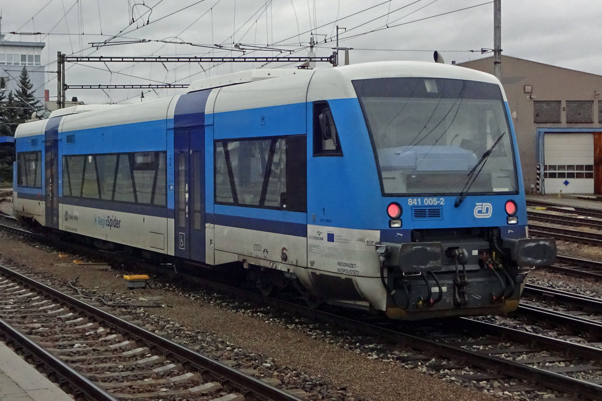 RegioShuttle 841 005 enters Havlickuv Brod on 23 February 2020.