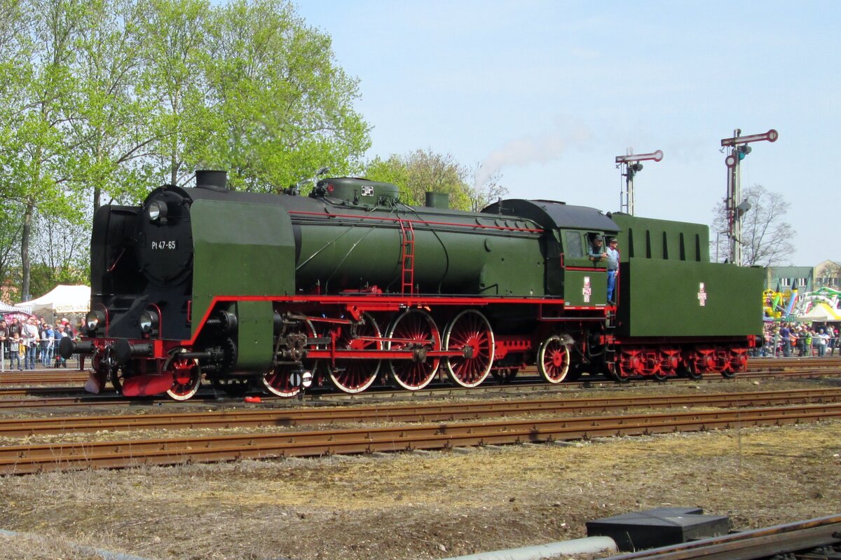 Restored to operational conditions, inclusive the PKP colours, Pt 47-65 takes part in the loco parade at Wolsztyn on 30 April 2016.