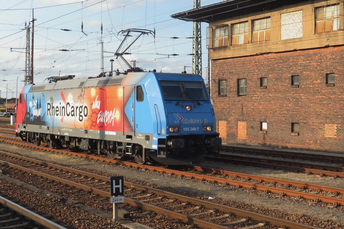 RheinCargo 185 340 runs round at Angermünde on 21 August 2021. She is one of three Class 185.2 that RheinCargo bought from DB Cargo.