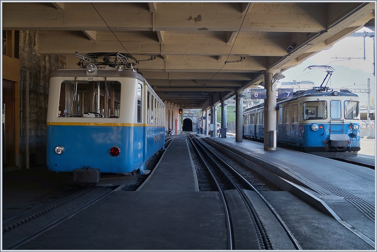 Rocheres de Naye Bhe 2/4 4204 and MOB ABDe 8/8 4001 SUISSE in Montreux.
13.04.2018