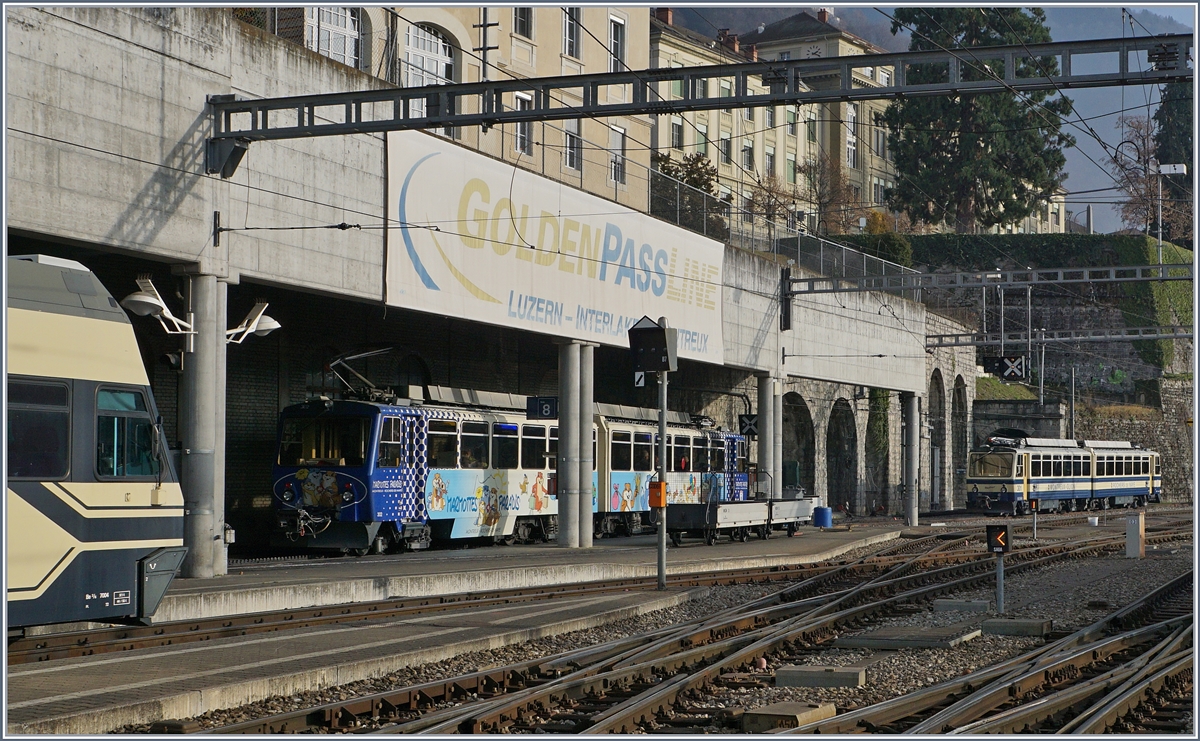 Rochers de Naye Beh 4/8 302 and 301 in Montreux.
06.12.2016