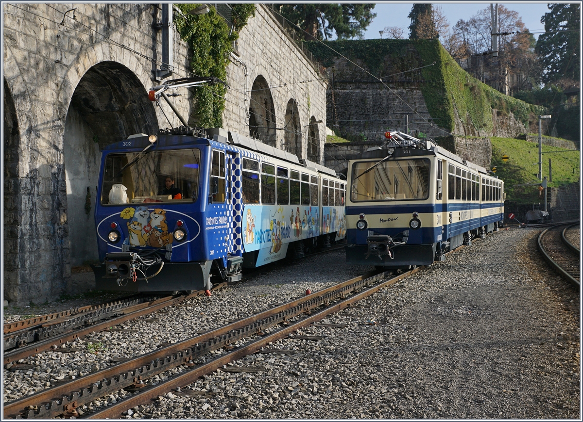 Rochers de Naye Beh 4/8 302 and 301 in Montreux.
06.12.2016