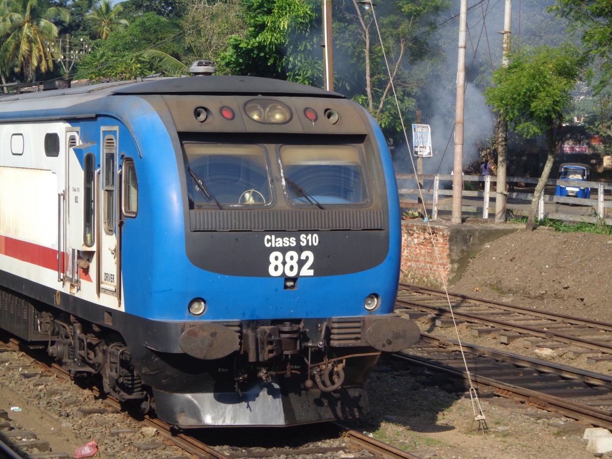 

S10 DMU doing a local turn awaiting clearance on the main line. picture was taken on 25th Oct 2013.