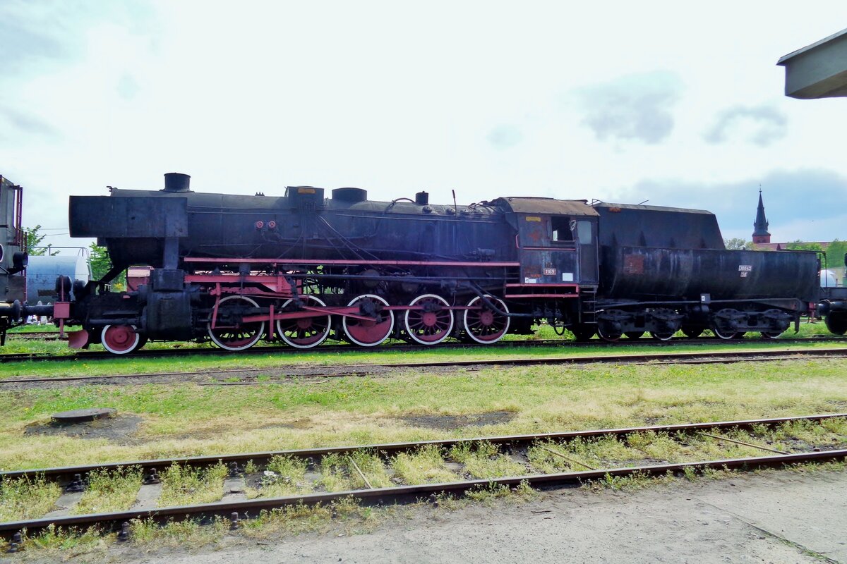 Sadly againts the Sun light, Ty2-1169 was photographed at the Industrial Museum in jwaorzyna Slaska on 2 May 2018.