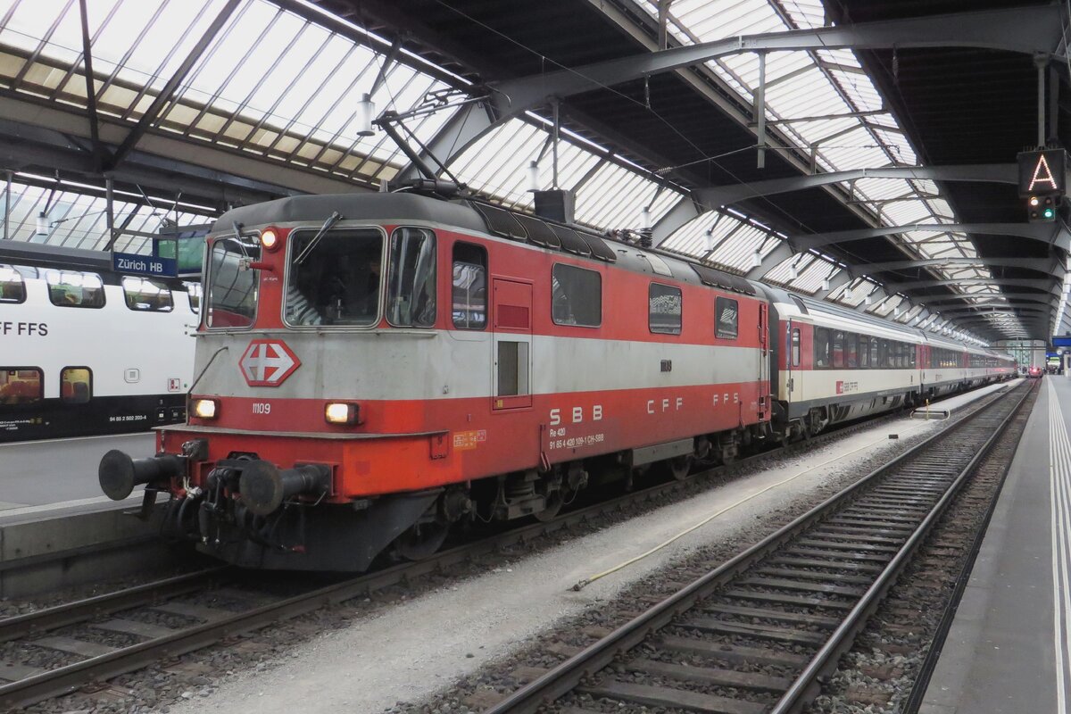 SBB 11109 stands ready for departure with an IC to Schaffhausen at Zürich HB on 19 May 2023.