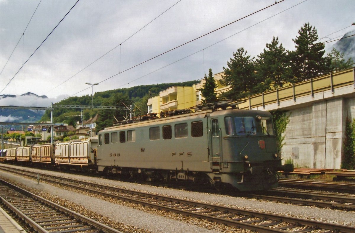 SBB 11467 hauls a freight into Spiez on 22 May 2004.